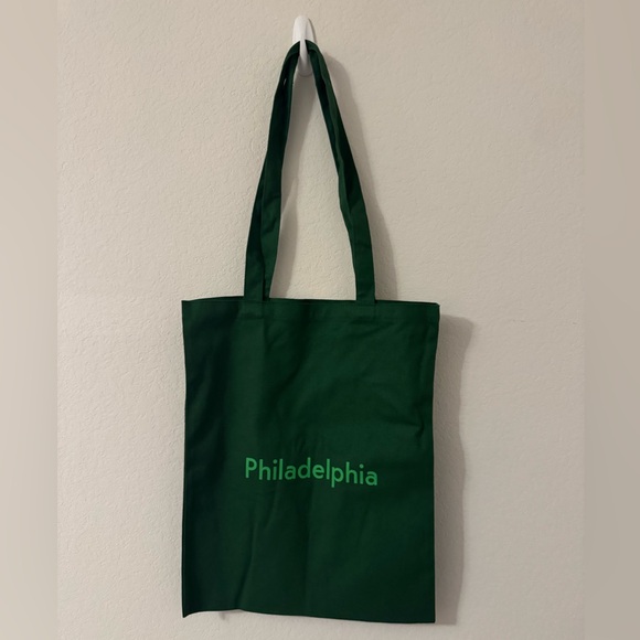 NWOT Outdoor Voices Philadelphia Tote Bag - Picture 2 of 2